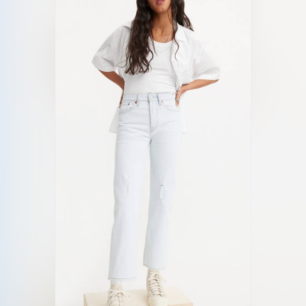 Levi’s Wedgie Straight Jeans | Color: Your World | Size 27